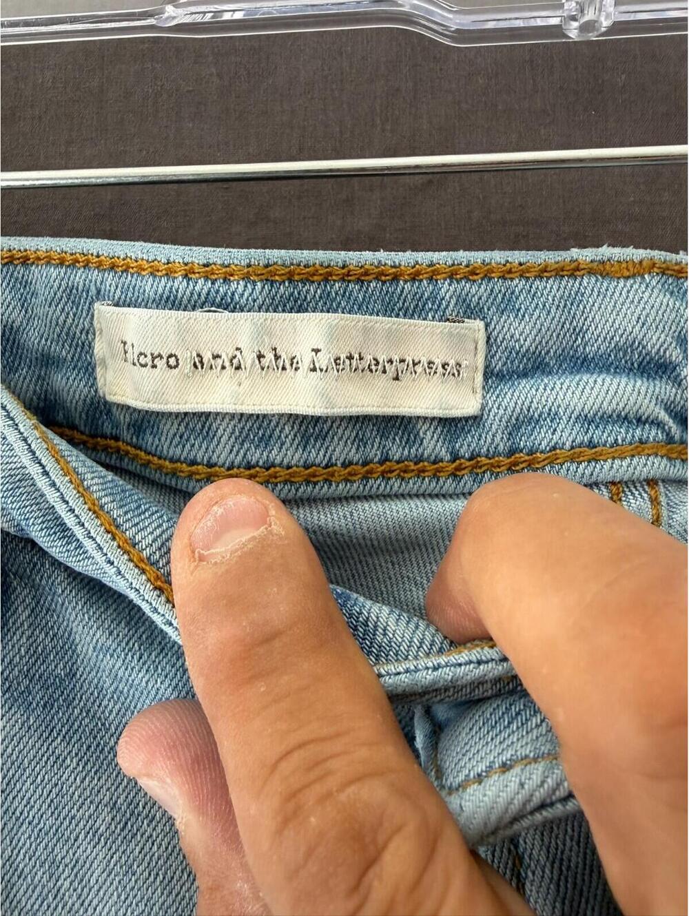 Micro and the Letterpress Women’s Jeans Size 30 Light Wash Embroidered Floral - Picture 6 of 9